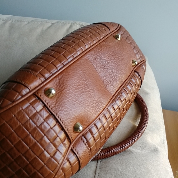 Burberry House Check Canvas Leather Shoulder Bag - Picture 4 of 11